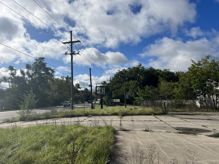 Old 23 Shopping Plaza - October 8 2023 (newer photo)